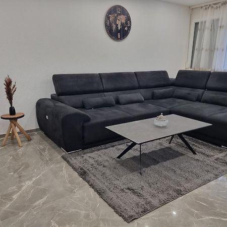 Apartment Sasu Friedrichshafen Ngoại thất bức ảnh