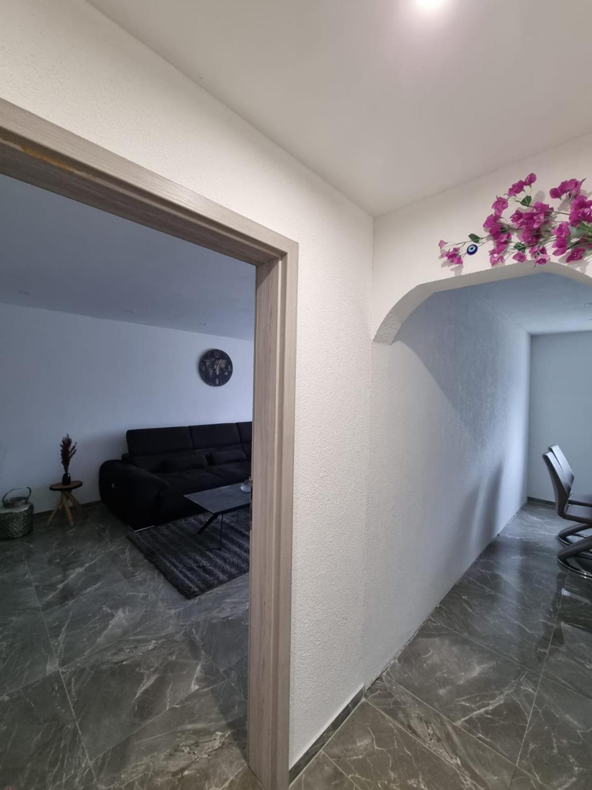 Apartment Sasu Friedrichshafen Ngoại thất bức ảnh
