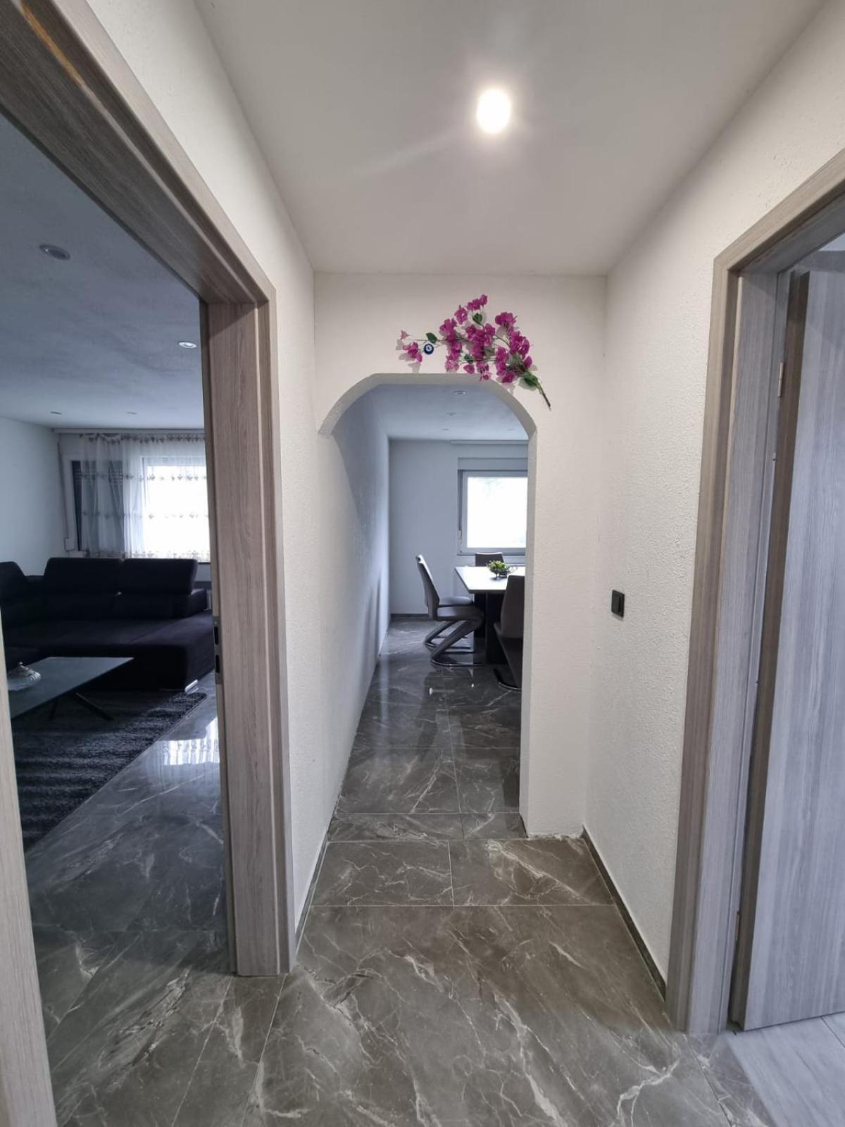 Apartment Sasu Friedrichshafen Ngoại thất bức ảnh