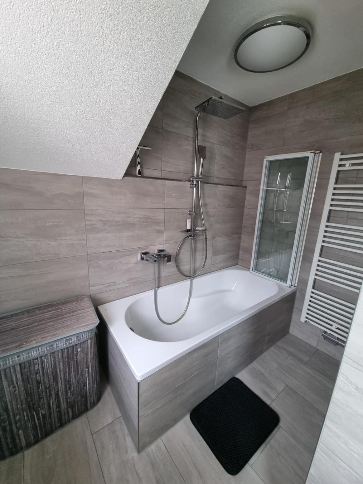 Apartment Sasu Friedrichshafen Ngoại thất bức ảnh